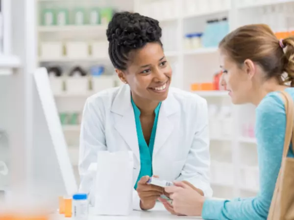Gundersen Pharmacy image of pharmacist for FAQs