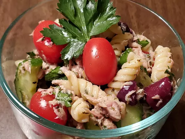 Mediterranean tuna and pasta salad recipe
