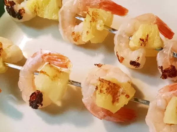 honey grilled shrimp and pineapple kabobs