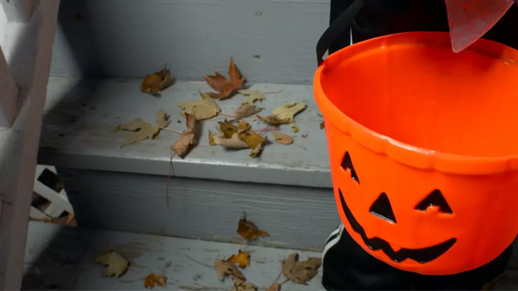 trick or treat safety tips