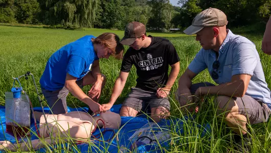 WARM-medical-students-checking-airway-of-dummy