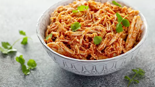 bowl-of-shredded-chicken-from-slow-cooker