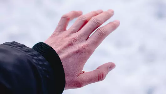 hand without mitten in winter