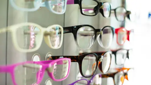 choose frames that flatter your face